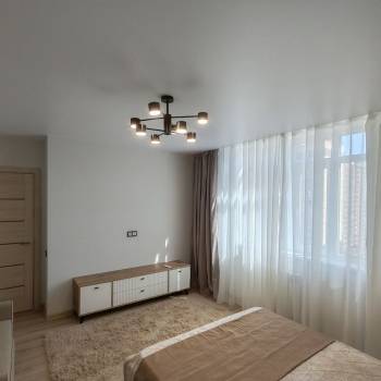 Продается 1-комнатная квартира, 40 м²