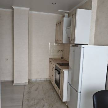 Сдается 1-комнатная квартира, 42 м²