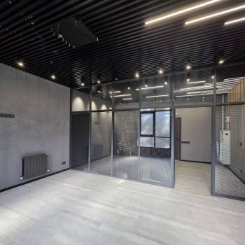 Сдается Нежилое помещение, 274 м²