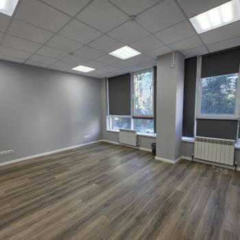 Сдается Нежилое помещение, 274 м²