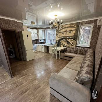 Сдается Многокомнатная квартира, 100 м²