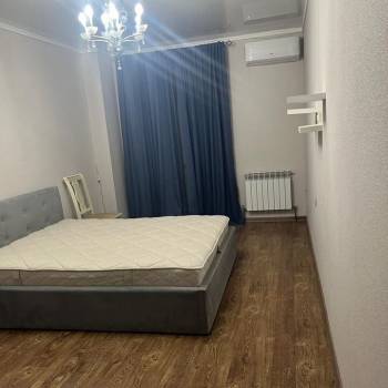 Сдается Многокомнатная квартира, 100 м²