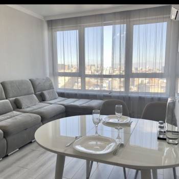 Сдается 2-х комнатная квартира, 65 м²