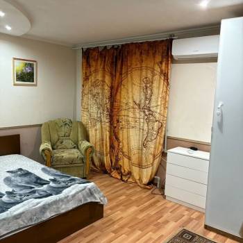 Сдается 1-комнатная квартира, 35 м²