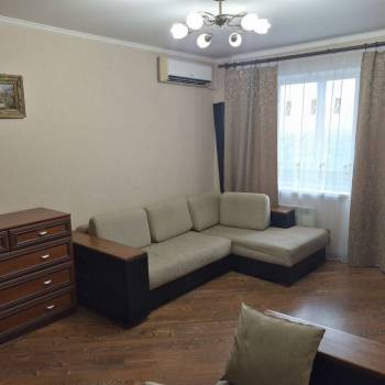 Сдается 1-комнатная квартира, 37 м²