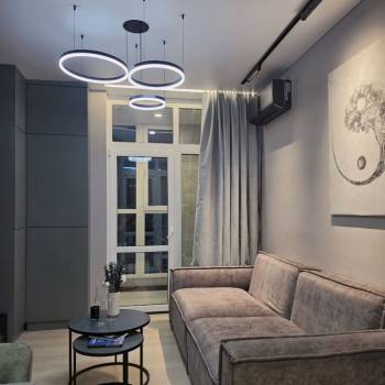 Продается 1-комнатная квартира, 43 м²