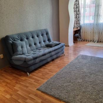 Сдается 2-х комнатная квартира, 65 м²