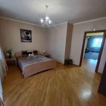 Сдается 2-х комнатная квартира, 72 м²