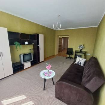 Сдается 2-х комнатная квартира, 72 м²