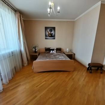 Сдается 2-х комнатная квартира, 72 м²