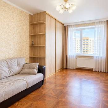 Продается 1-комнатная квартира, 32 м²