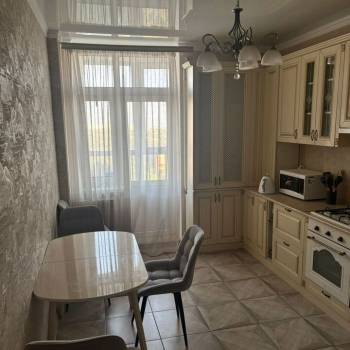 Сдается 1-комнатная квартира, 40 м²