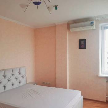 Сдается 2-х комнатная квартира, 76 м²