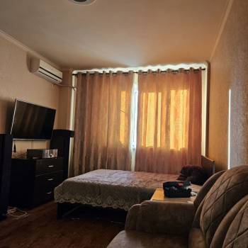 Сдается 1-комнатная квартира, 38 м²
