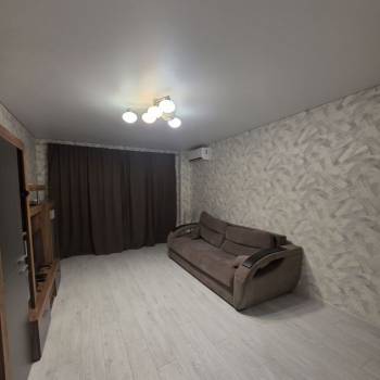 Сдается 1-комнатная квартира, 39 м²