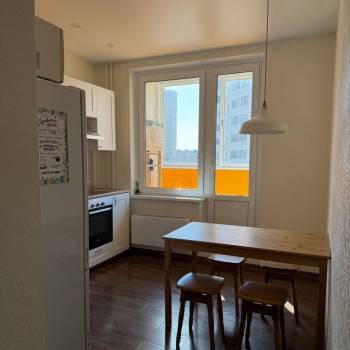 Сдается 1-комнатная квартира, 39 м²