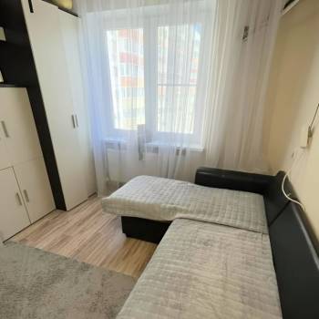 Продается 1-комнатная квартира, 38 м²