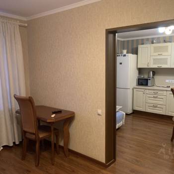 Сдается 1-комнатная квартира, 42 м²