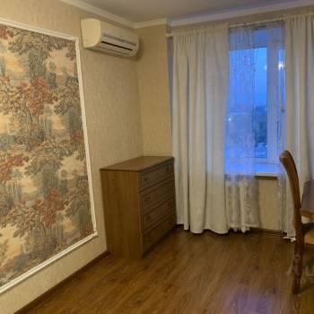 Сдается 1-комнатная квартира, 42 м²