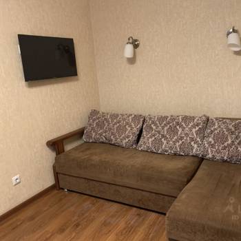 Сдается 1-комнатная квартира, 42 м²