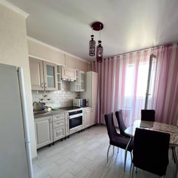 Сдается 2-х комнатная квартира, 56 м²