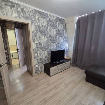 Сдается 1-комнатная квартира, 35 м²