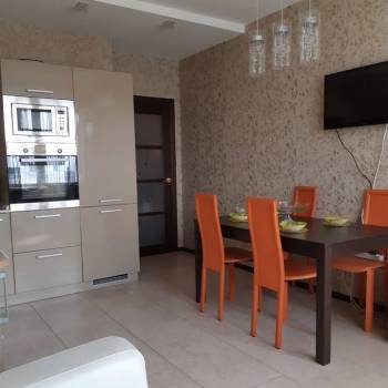Сдается 2-х комнатная квартира, 56 м²