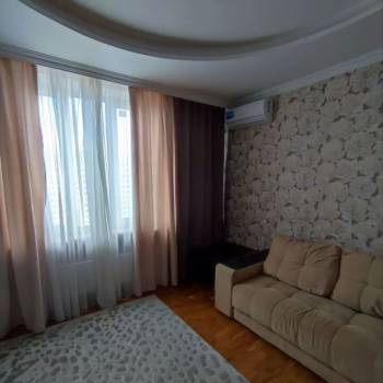 Сдается 2-х комнатная квартира, 57 м²