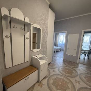 Сдается 2-х комнатная квартира, 91 м²