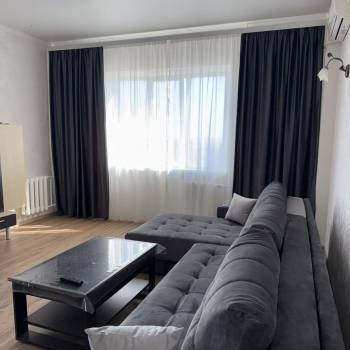 Сдается 2-х комнатная квартира, 91 м²