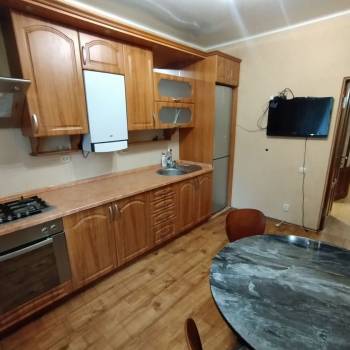 Сдается 2-х комнатная квартира, 65 м²