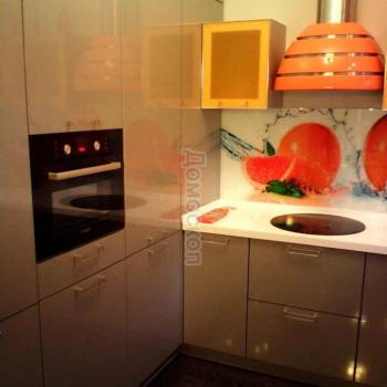 Продается Многокомнатная квартира, 82 м²