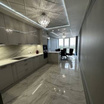 Продается Многокомнатная квартира, 114 м²