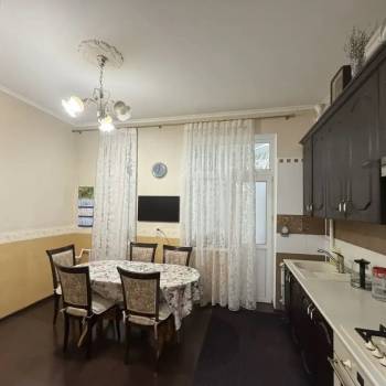 Продается Многокомнатная квартира, 85,5 м²