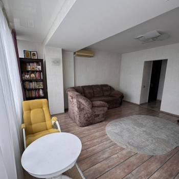 Продается 2-х комнатная квартира, 56,8 м²