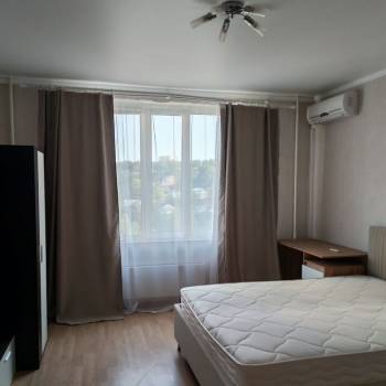 Сдается 1-комнатная квартира, 41 м²