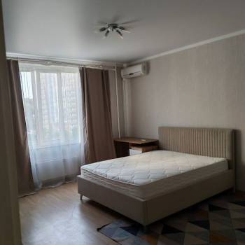 Сдается 1-комнатная квартира, 41 м²