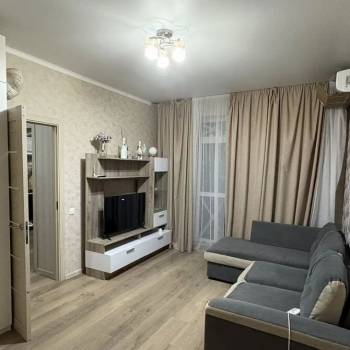 Сдается 1-комнатная квартира, 38 м²