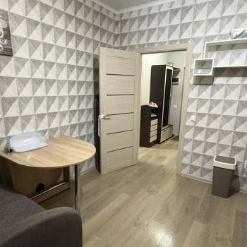Сдается 1-комнатная квартира, 38 м²