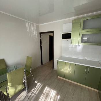 Сдается 1-комнатная квартира, 41 м²