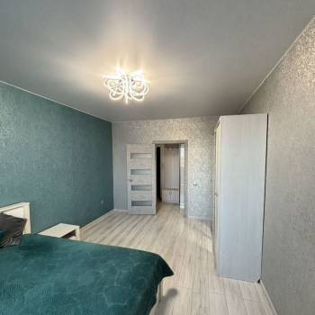 Продается 1-комнатная квартира, 43 м²