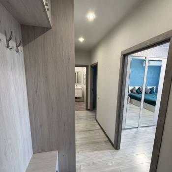 Продается 1-комнатная квартира, 43 м²