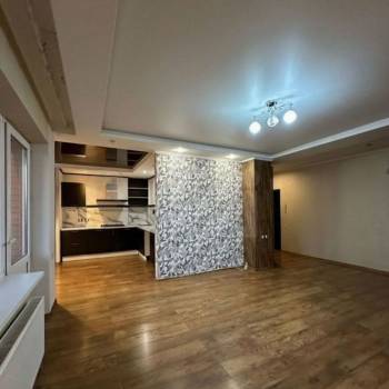 Продается 1-комнатная квартира, 86,5 м²