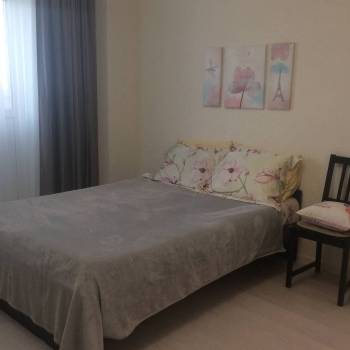 Сдается 1-комнатная квартира, 53 м²