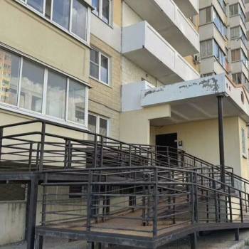 Продается 1-комнатная квартира, 35 м²