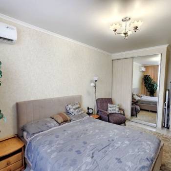 Продается 1-комнатная квартира, 38 м²