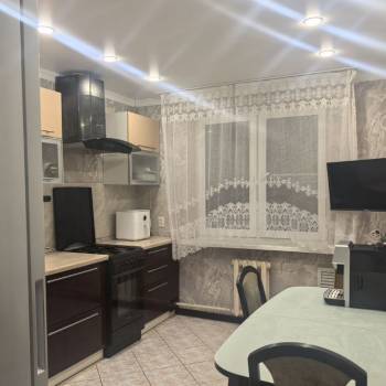 Продается 3-х комнатная квартира, 63 м²