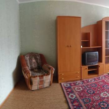 Сдается 1-комнатная квартира, 42 м²