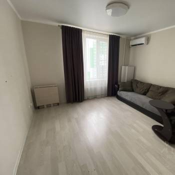 Сдается 1-комнатная квартира, 37 м²