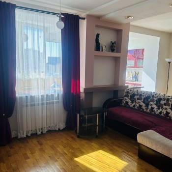 Продается 1-комнатная квартира, 50 м²